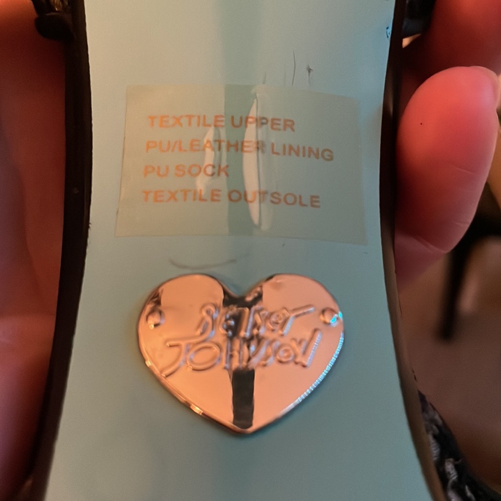 Betsy Johnson - image 4